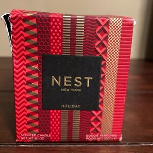 Nest Candle Holiday Scent 8.1 oz Candle